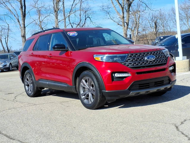 2022 Ford Explorer XLT 4WD photo