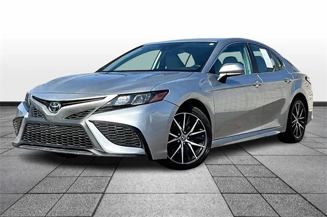 2023 Toyota Camry SE FWD photo