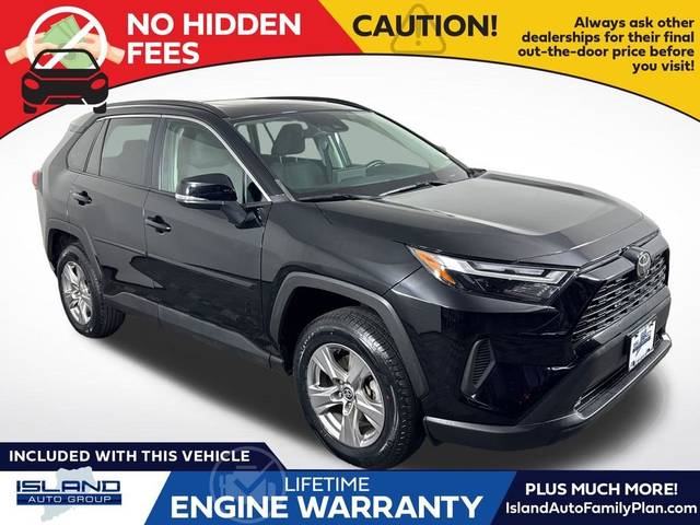 2022 Toyota RAV4 XLE AWD photo