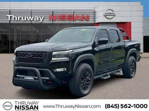 2023 Nissan Frontier PRO-4X 4WD photo