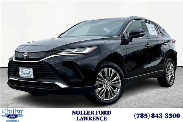 2022 Toyota Venza XLE AWD photo