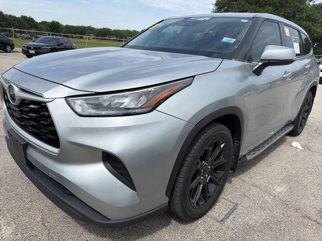 2022 Toyota Highlander L FWD photo