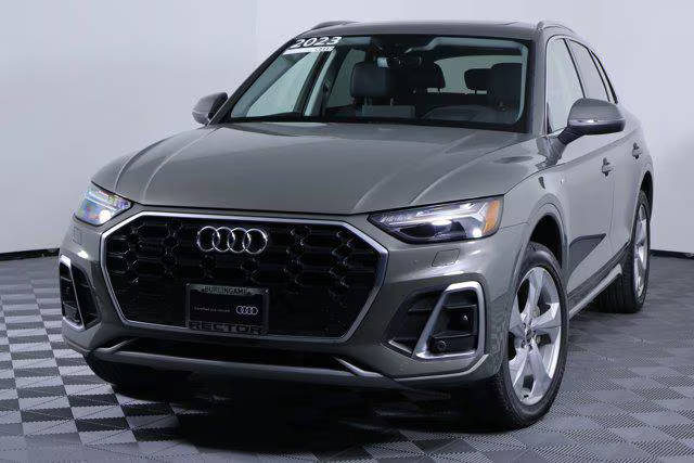 2023 Audi Q5 S line Prestige AWD photo