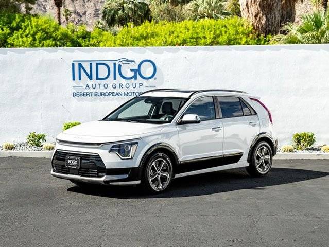 2023 Kia Niro SX FWD photo