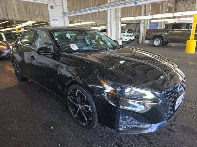 2023 Nissan Altima 2.5 SR FWD photo