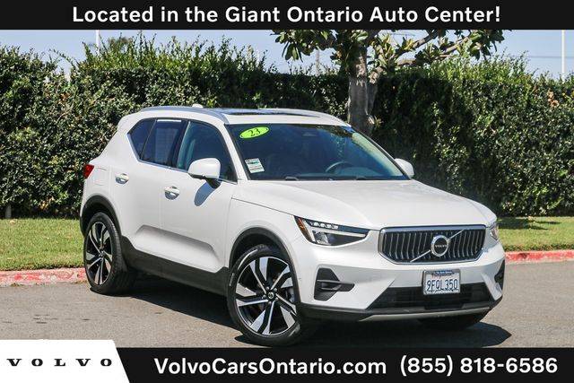 2023 Volvo XC40 Ultimate Bright Theme AWD photo