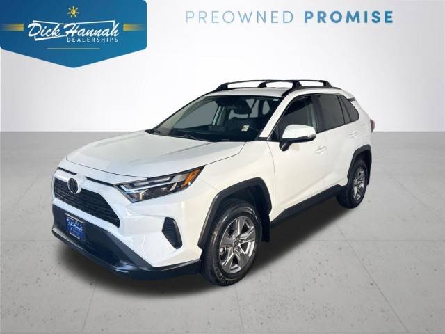2022 Toyota RAV4 XLE AWD photo