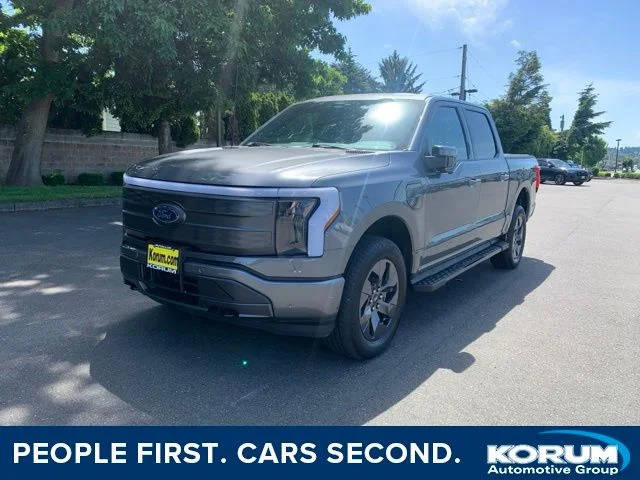 2022 Ford F-150 Lightning LARIAT AWD photo