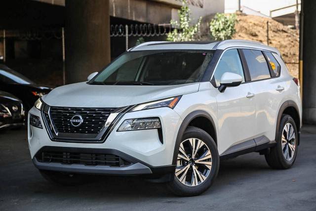 2023 Nissan Rogue SV FWD photo