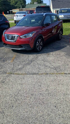2020 Nissan Kicks SV FWD photo
