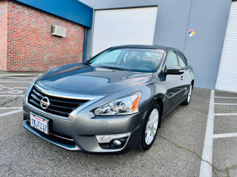 2015 Nissan Altima 2.5 SV FWD photo