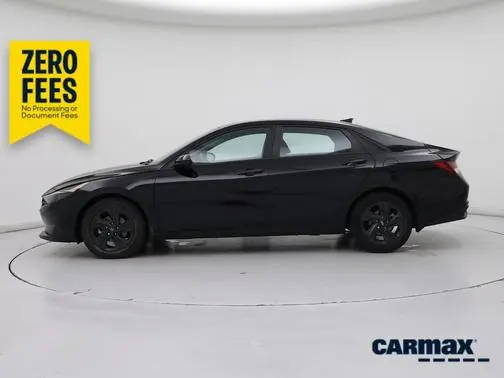 2023 Hyundai Elantra SEL FWD photo