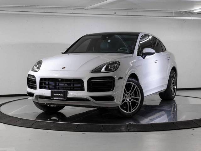 2023 Porsche Cayenne Coupe Platinum Edition AWD photo
