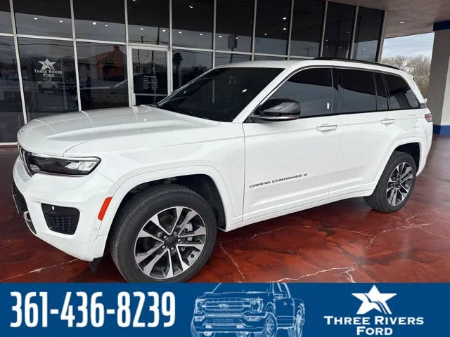 2023 Jeep Grand Cherokee Overland 4WD photo