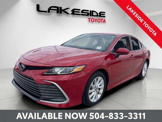 2023 Toyota Camry LE FWD photo