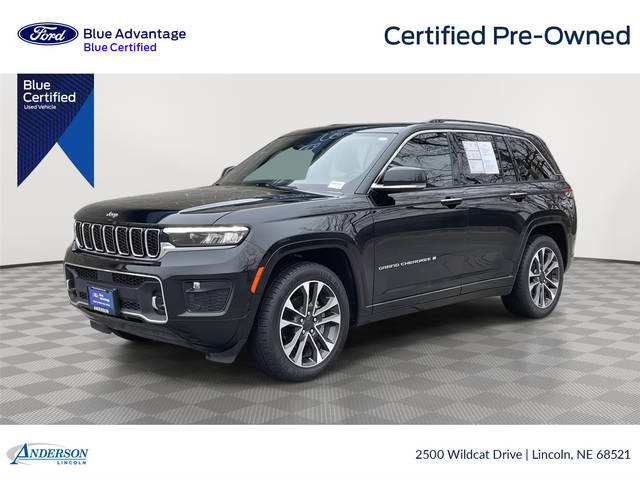 2023 Jeep Grand Cherokee Overland 4WD photo