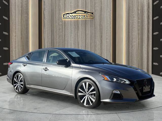 2022 Nissan Altima 2.5 SR FWD photo