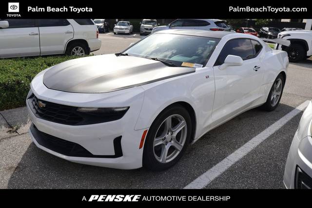 2020 Chevrolet Camaro 1LT RWD photo