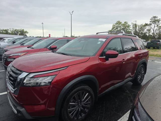 2023 Nissan Pathfinder SL FWD photo