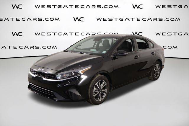 2023 Kia Forte LXS FWD photo