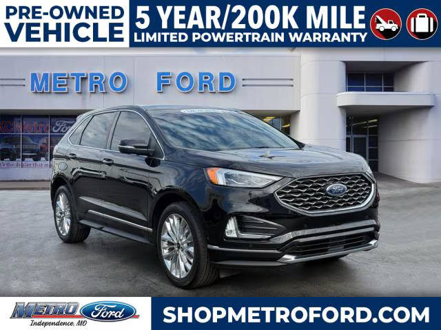 2022 Ford Edge Titanium AWD photo