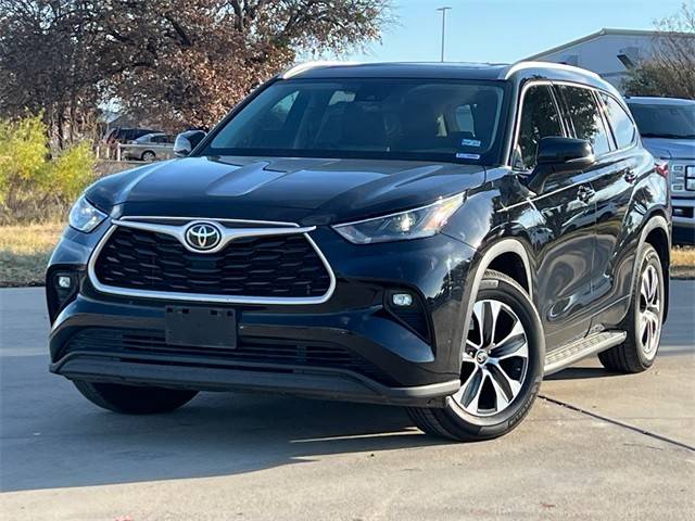 2022 Toyota Highlander XLE FWD photo