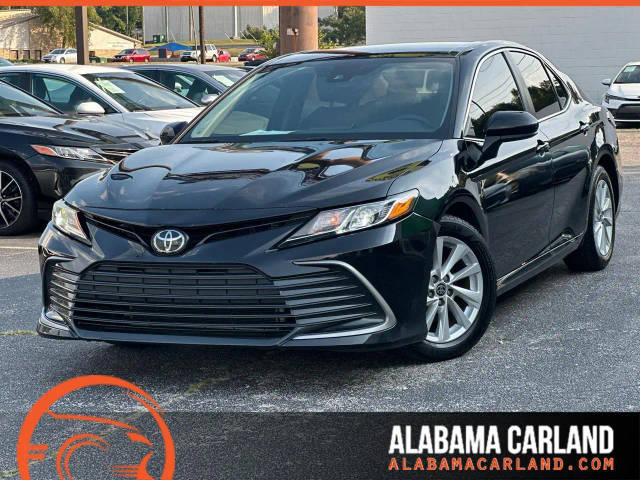 2023 Toyota Camry LE FWD photo