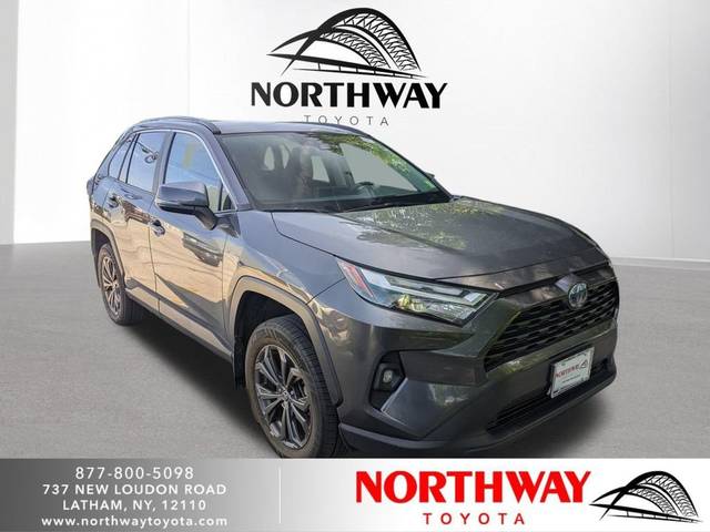 2022 Toyota RAV4 Hybrid XLE Premium AWD photo