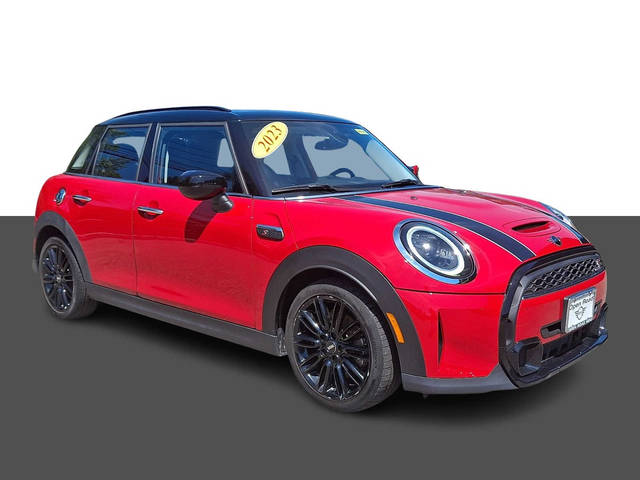 2023 MINI Hardtop 4 Door Cooper S FWD photo