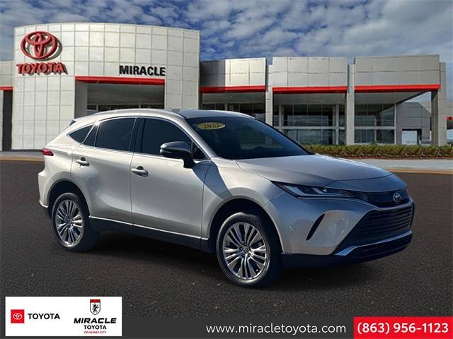 2022 Toyota Venza XLE AWD photo