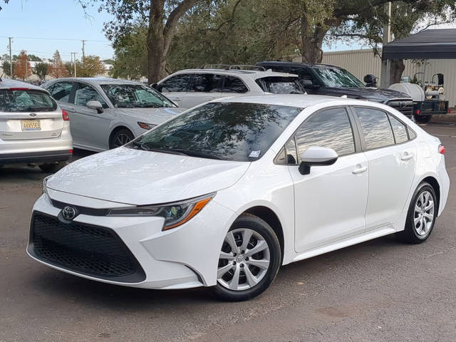 2022 Toyota Corolla LE FWD photo