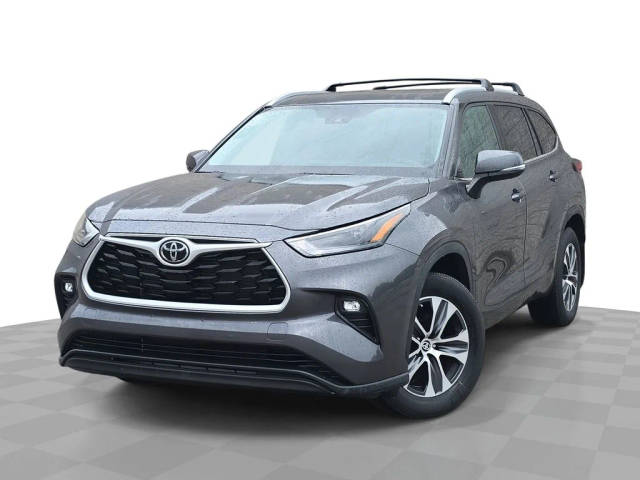 2022 Toyota Highlander XLE AWD photo