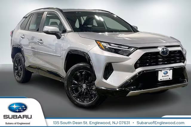 2022 Toyota RAV4 Hybrid SE AWD photo