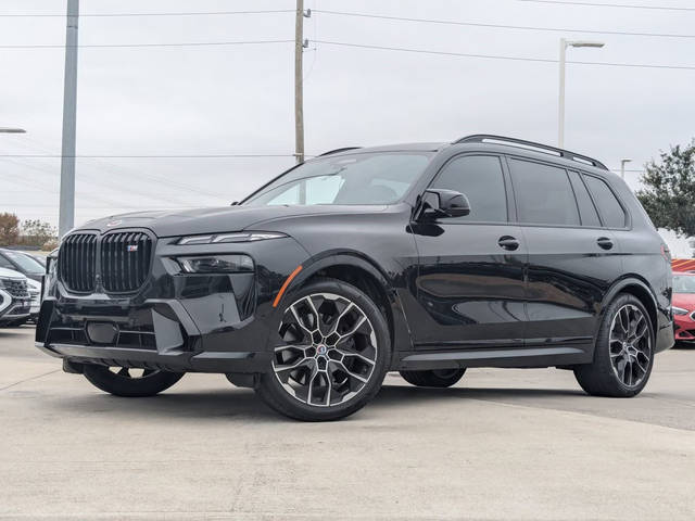 2023 BMW X7 M60i AWD photo