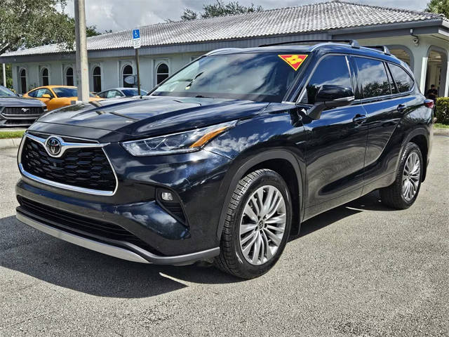2022 Toyota Highlander Platinum AWD photo