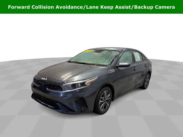 2023 Kia Forte LXS FWD photo