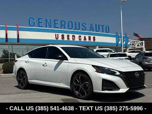 2023 Nissan Altima 2.5 SR AWD photo