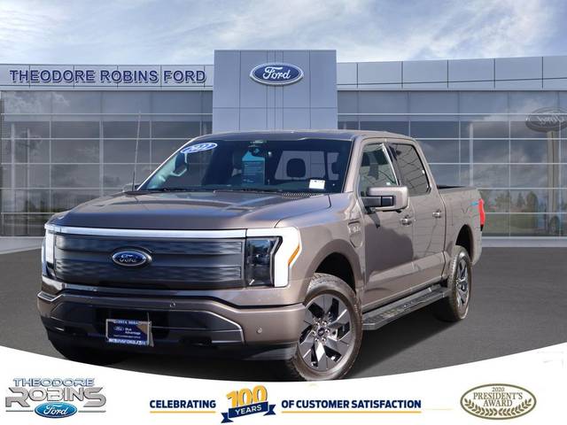 2022 Ford F-150 Lightning LARIAT AWD photo