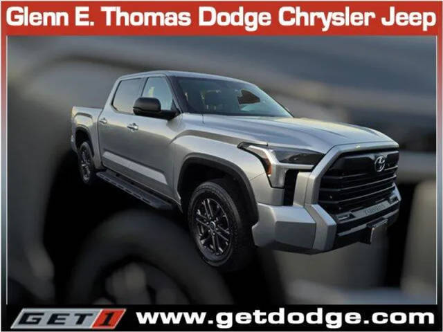2023 Toyota Tundra SR5 4WD photo