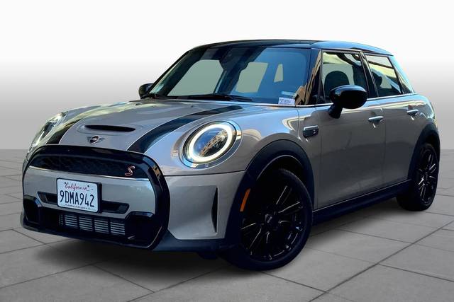 2023 MINI Hardtop 4 Door Cooper S FWD photo