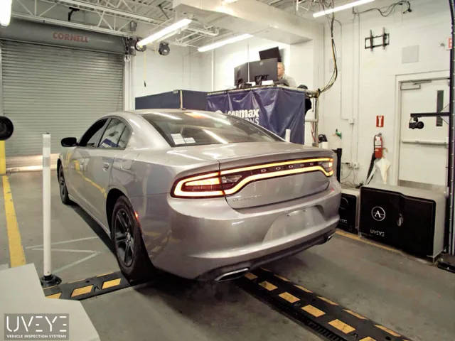 2015 Dodge Charger SE RWD photo