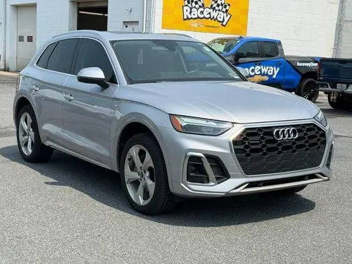 2023 Audi Q5 S line Premium Plus AWD photo