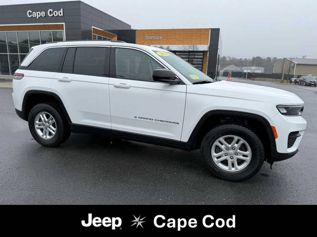 2023 Jeep Grand Cherokee Laredo 4WD photo