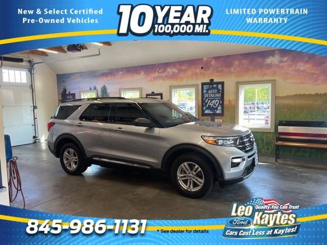 2022 Ford Explorer XLT 4WD photo