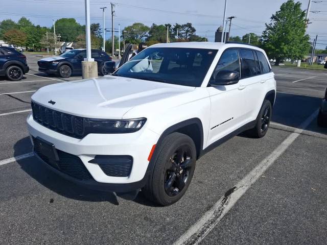 2023 Jeep Grand Cherokee Altitude 4WD photo