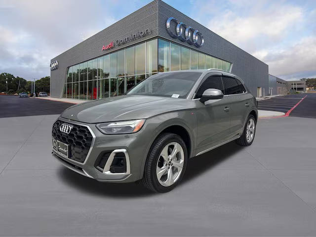 2023 Audi Q5 S line Premium Plus AWD photo