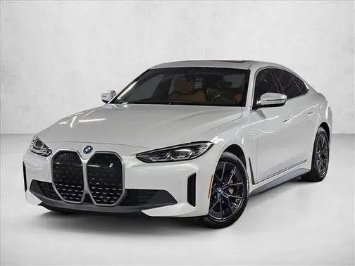 2023 BMW i4 eDrive40 RWD photo