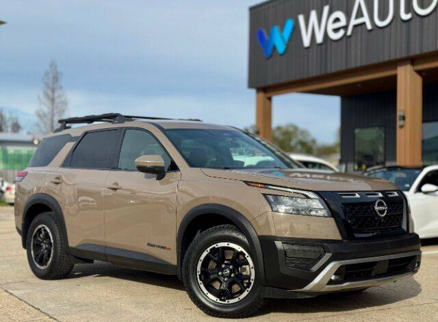 2023 Nissan Pathfinder Rock Creek 4WD photo