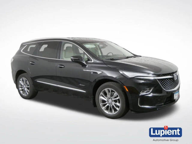 2023 Buick Enclave Avenir AWD photo