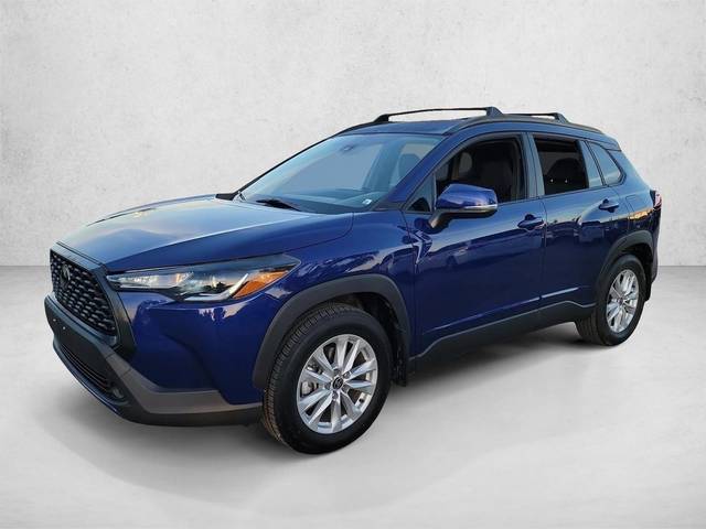 2022 Toyota Corolla Cross LE AWD photo